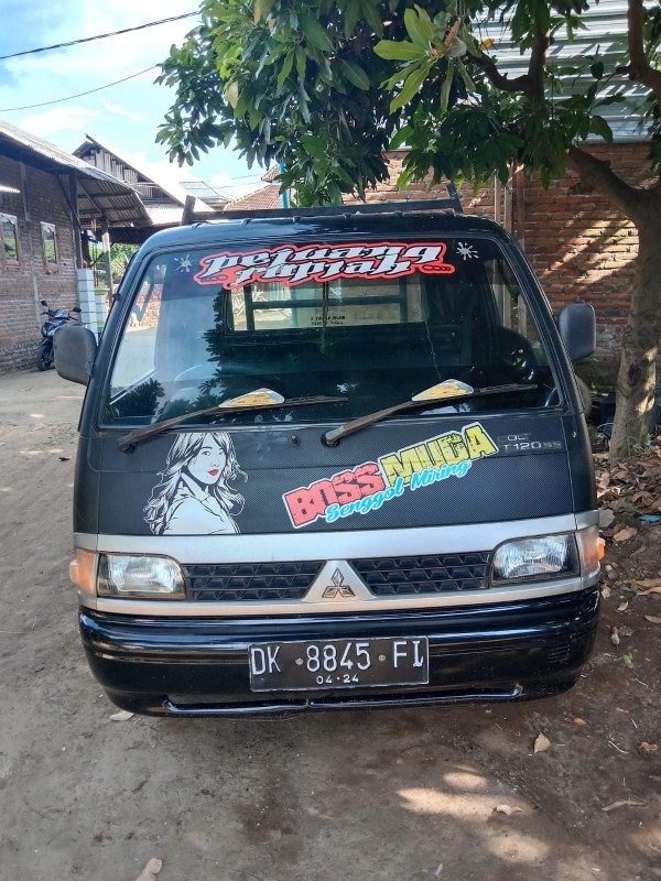 2009 Mitsubishi Colt T120 SS