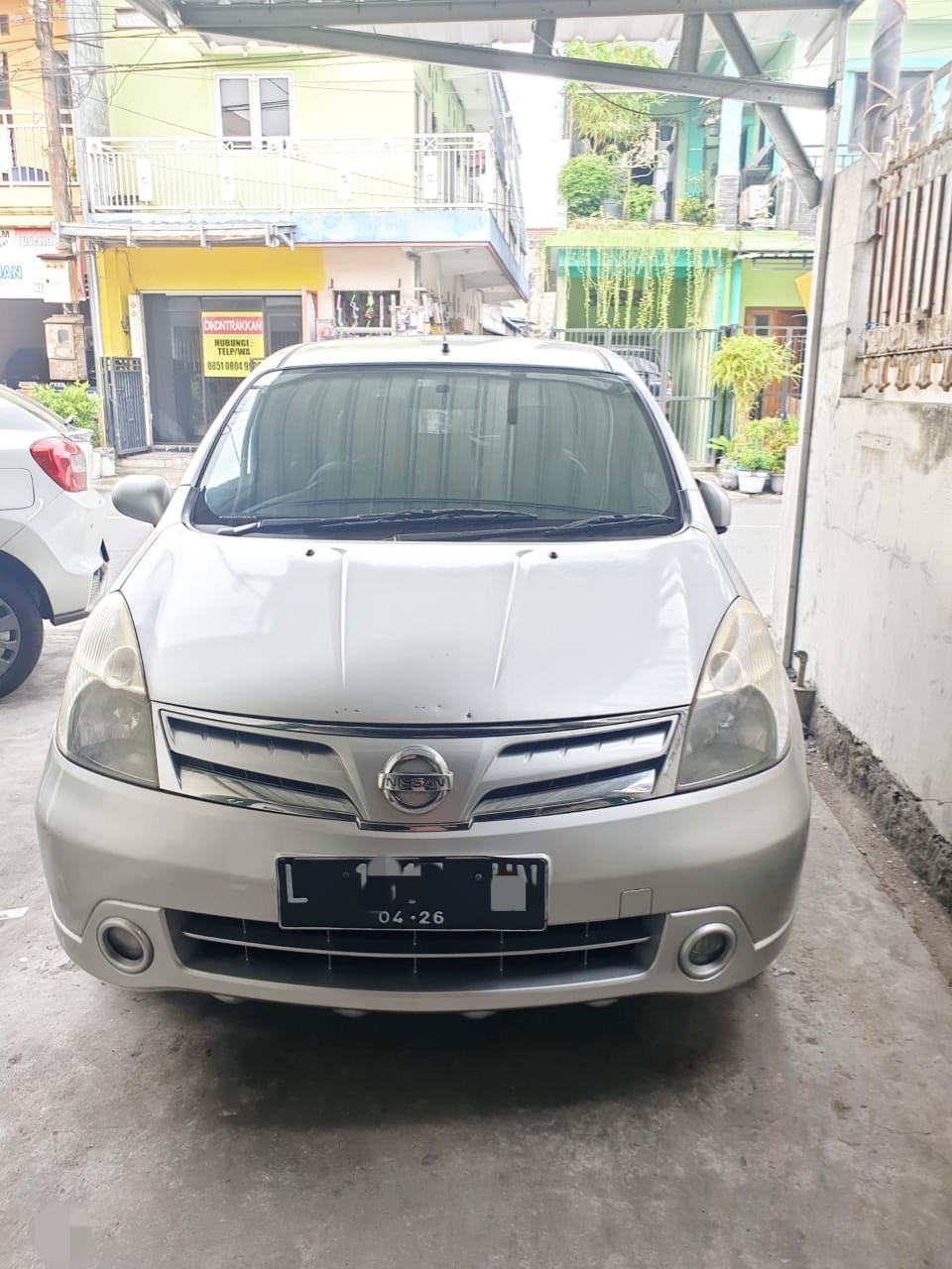 2011 Nissan Grand Livina  1.5 XV MT 2011 Nissan Grand Livina  1.5 XV MT