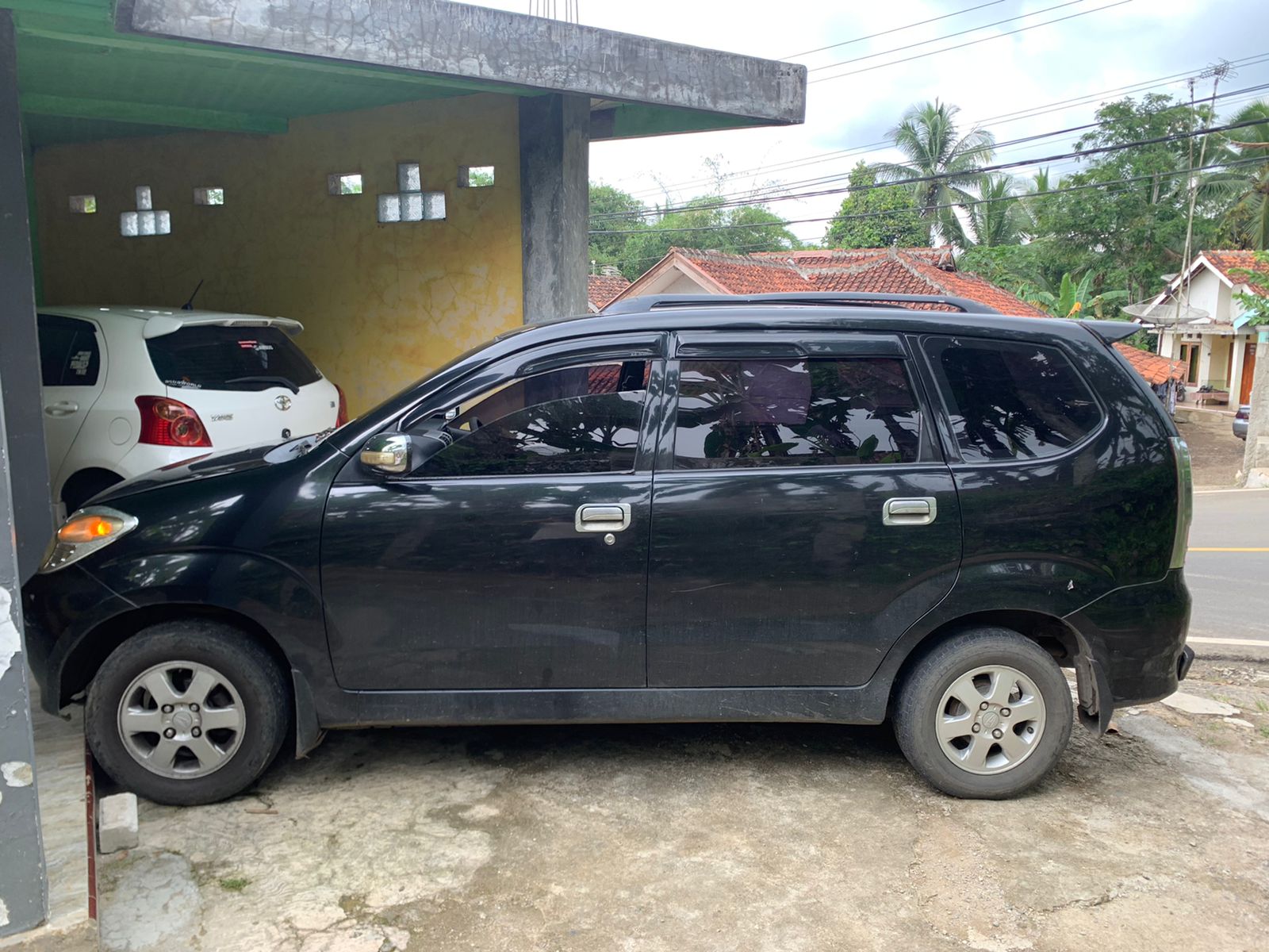 2006 Daihatsu Xenia  X VVTI 1.3 MT 2006 Daihatsu Xenia  X VVTI 1.3 MT