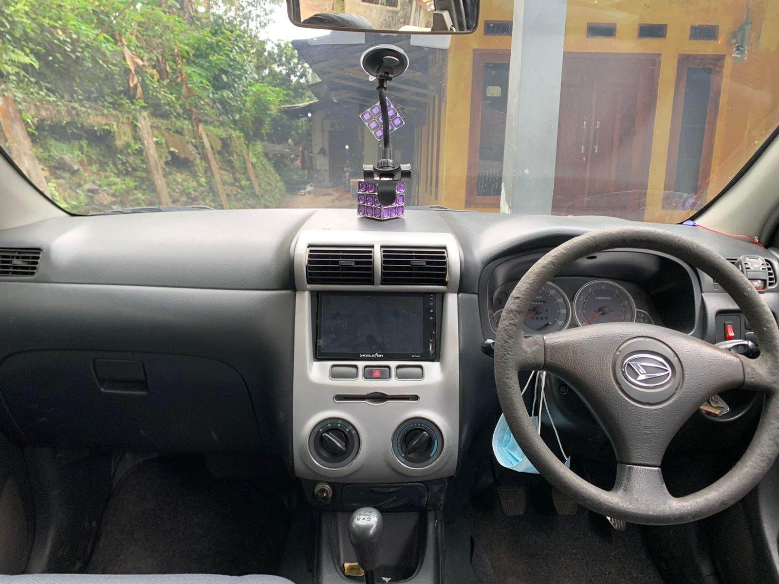 2006 Daihatsu Xenia  X VVTI 1.3 MT 2006 Daihatsu Xenia  X VVTI 1.3 MT