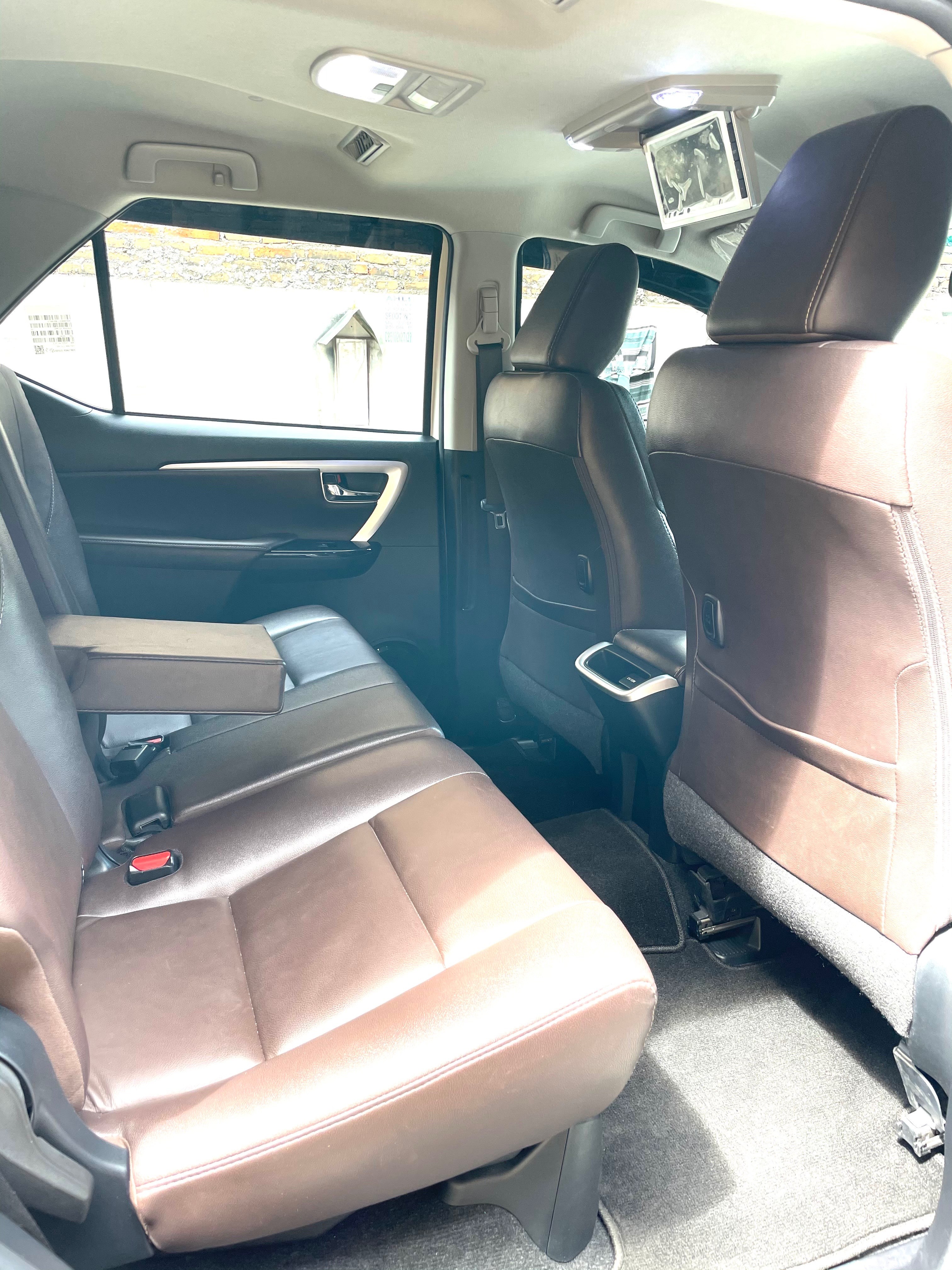 2020 Toyota Fortuner VRZ 4X2 TRD 2.4L AT 2020 Toyota Fortuner VRZ 4X2 TRD 2.4L AT