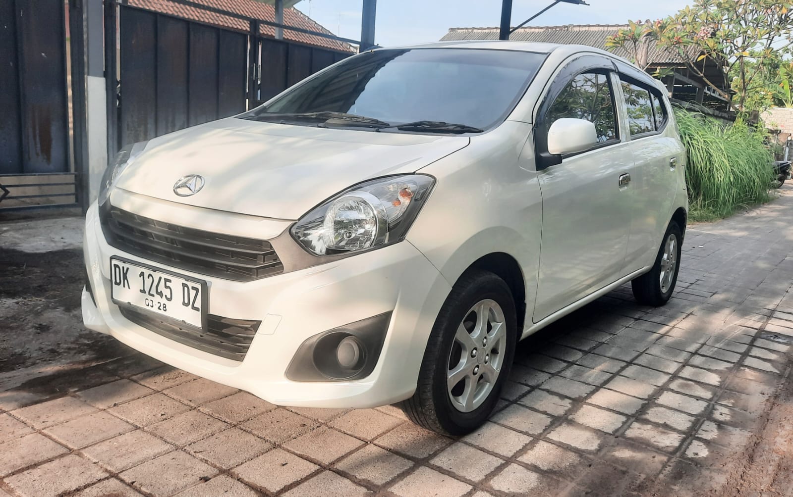 2018 Daihatsu Ayla  2018 Daihatsu Ayla