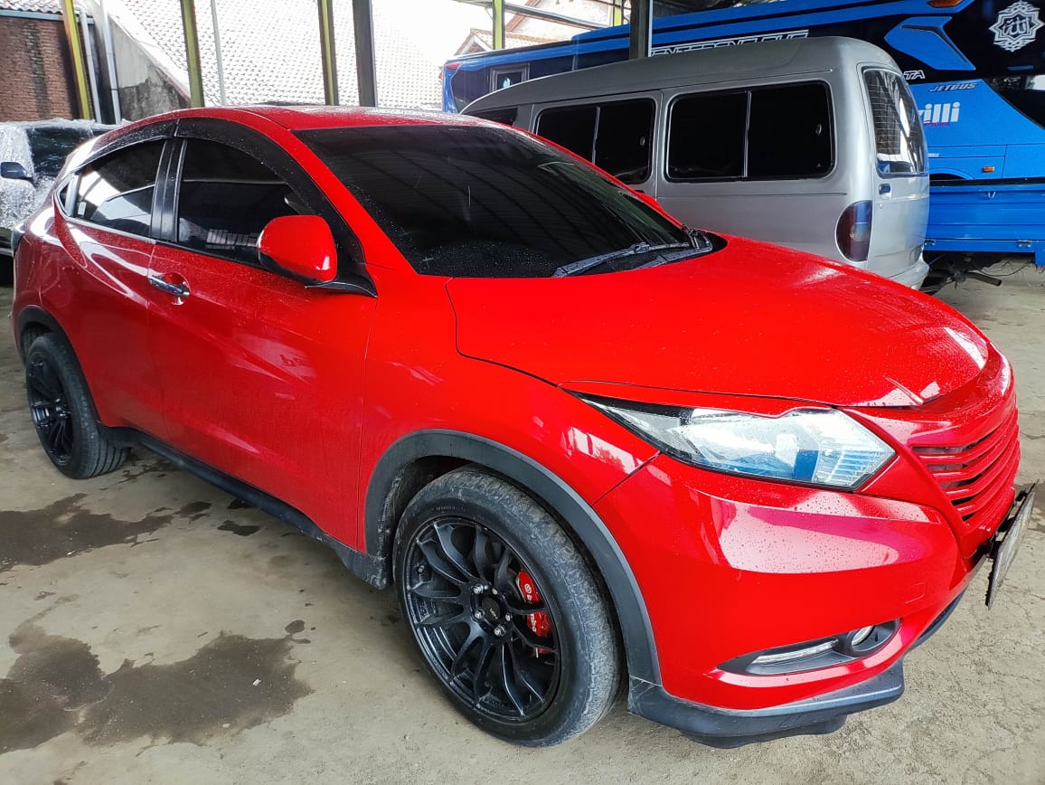 Second Hand 2016 Honda HRV  RU1 1.5 E CVT CKD Second Hand 2016 Honda HRV  RU1 1.5 E CVT CKD