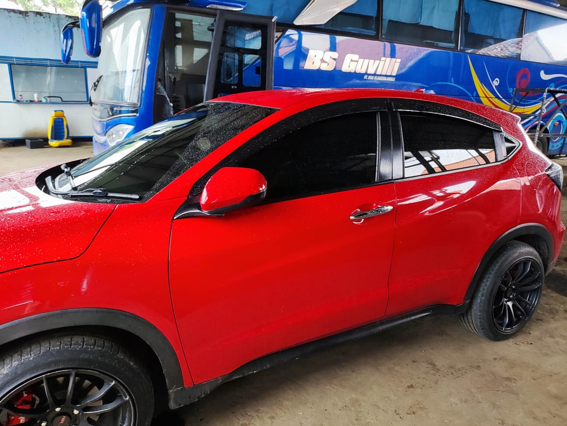 2016 Honda HRV  RU1 1.5 E CVT CKD 2016 Honda HRV  RU1 1.5 E CVT CKD