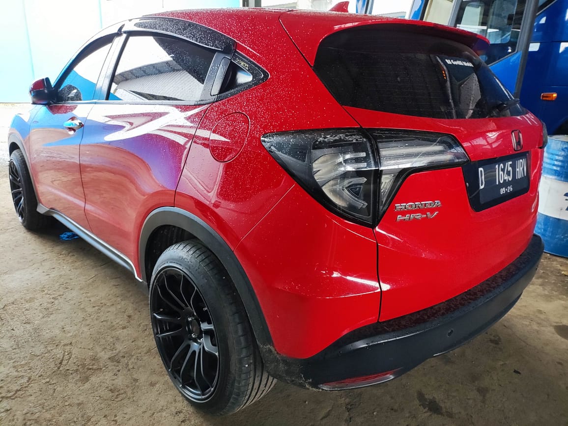 2016 Honda HRV  RU1 1.5 E CVT CKD 2016 Honda HRV  RU1 1.5 E CVT CKD