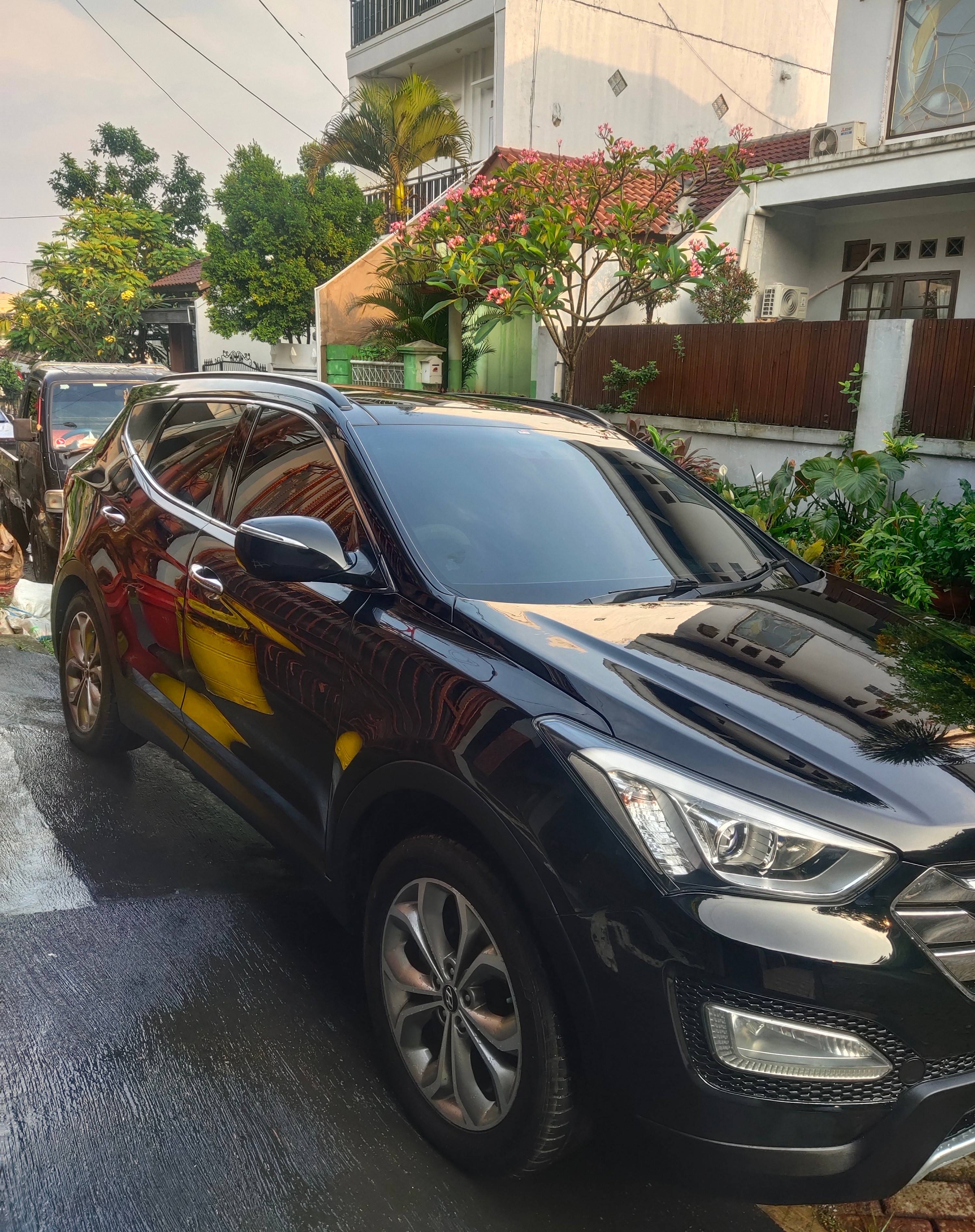 2014 Hyundai Santa Fe 2.2L CRDi XG 2014 Hyundai Santa Fe 2.2L CRDi XG