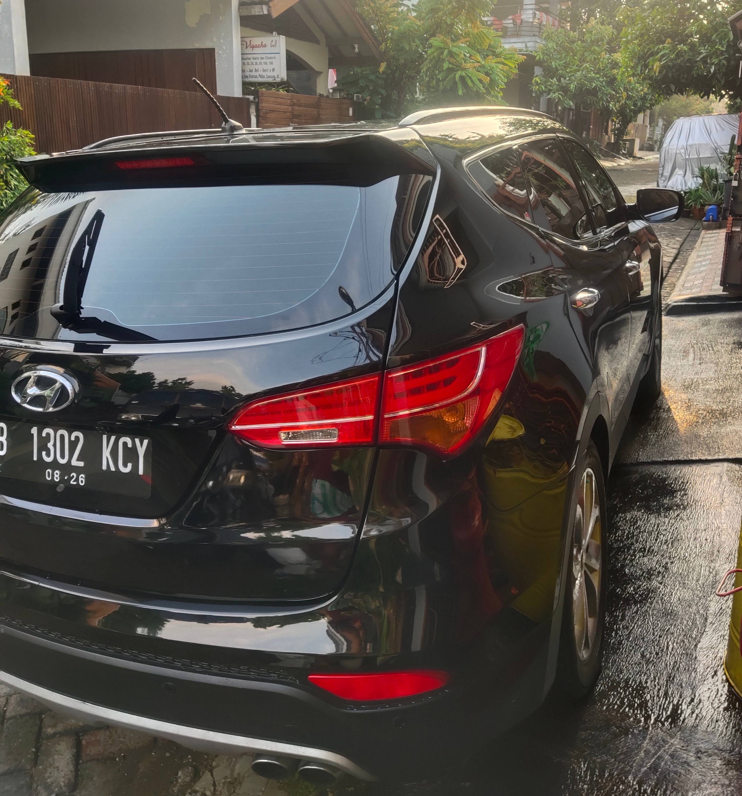 2014 Hyundai Santa Fe 2.2L CRDi XG 2014 Hyundai Santa Fe 2.2L CRDi XG