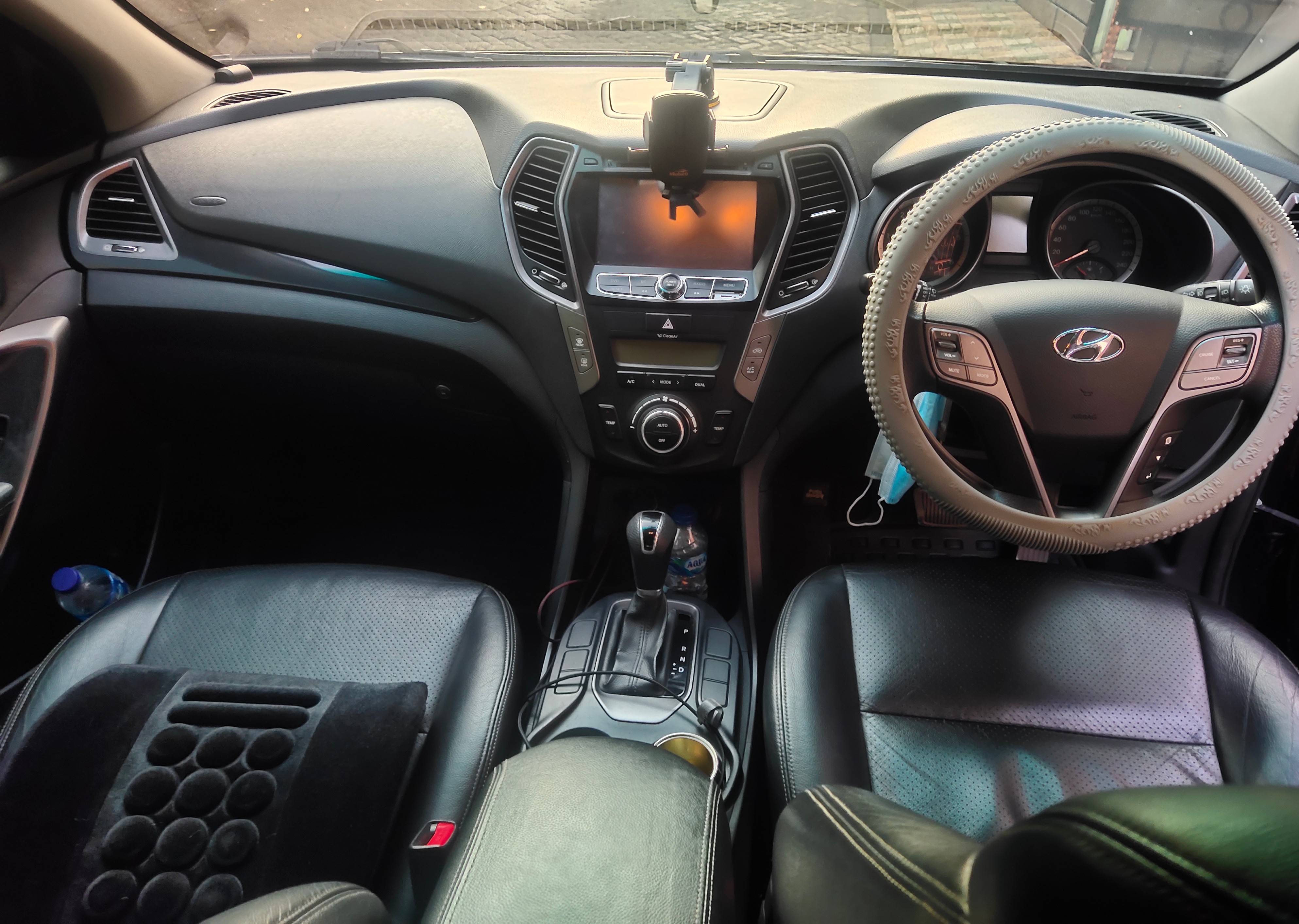 2014 Hyundai Santa Fe 2.2L CRDi XG 2014 Hyundai Santa Fe 2.2L CRDi XG