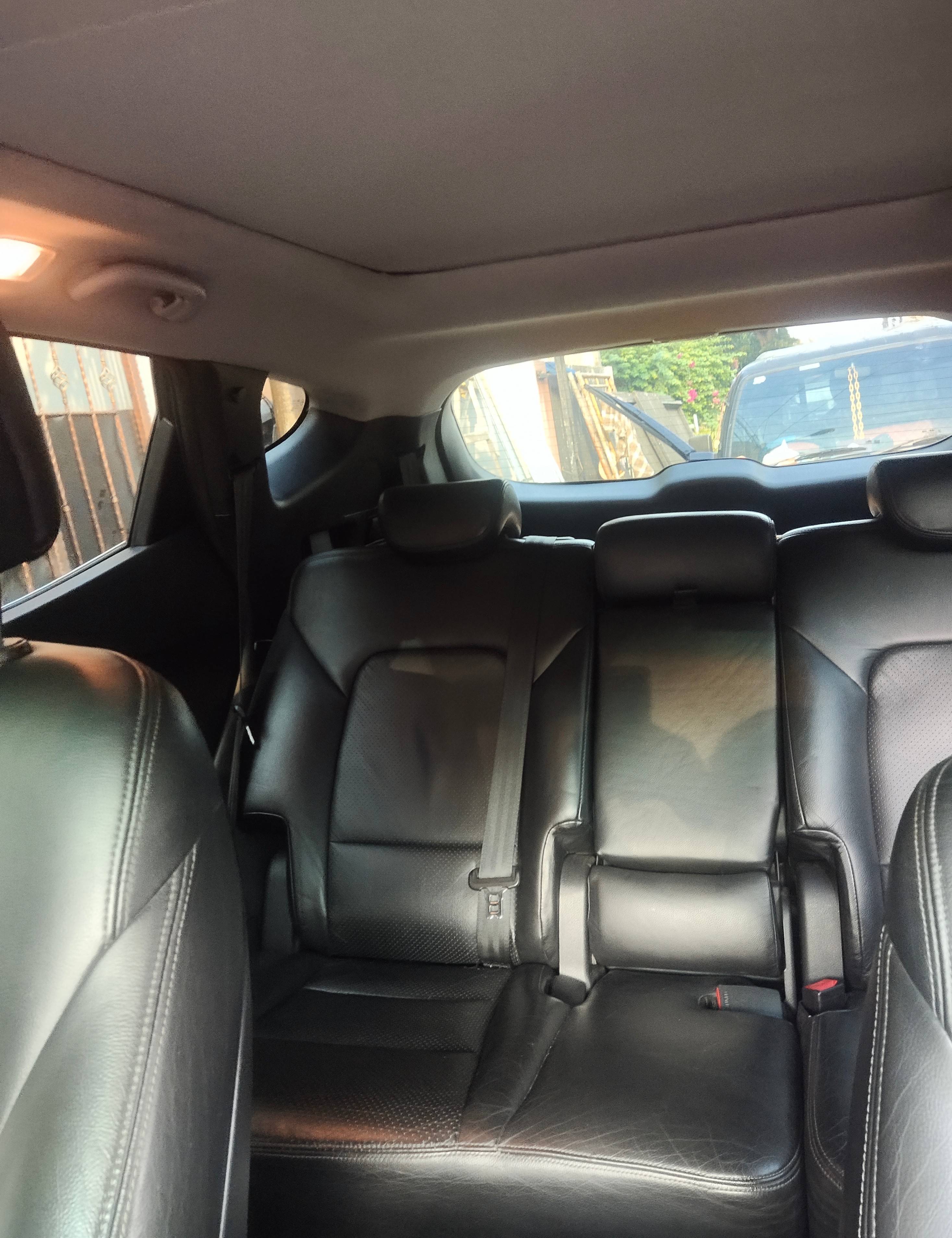 2014 Hyundai Santa Fe 2.2L CRDi XG 2014 Hyundai Santa Fe 2.2L CRDi XG