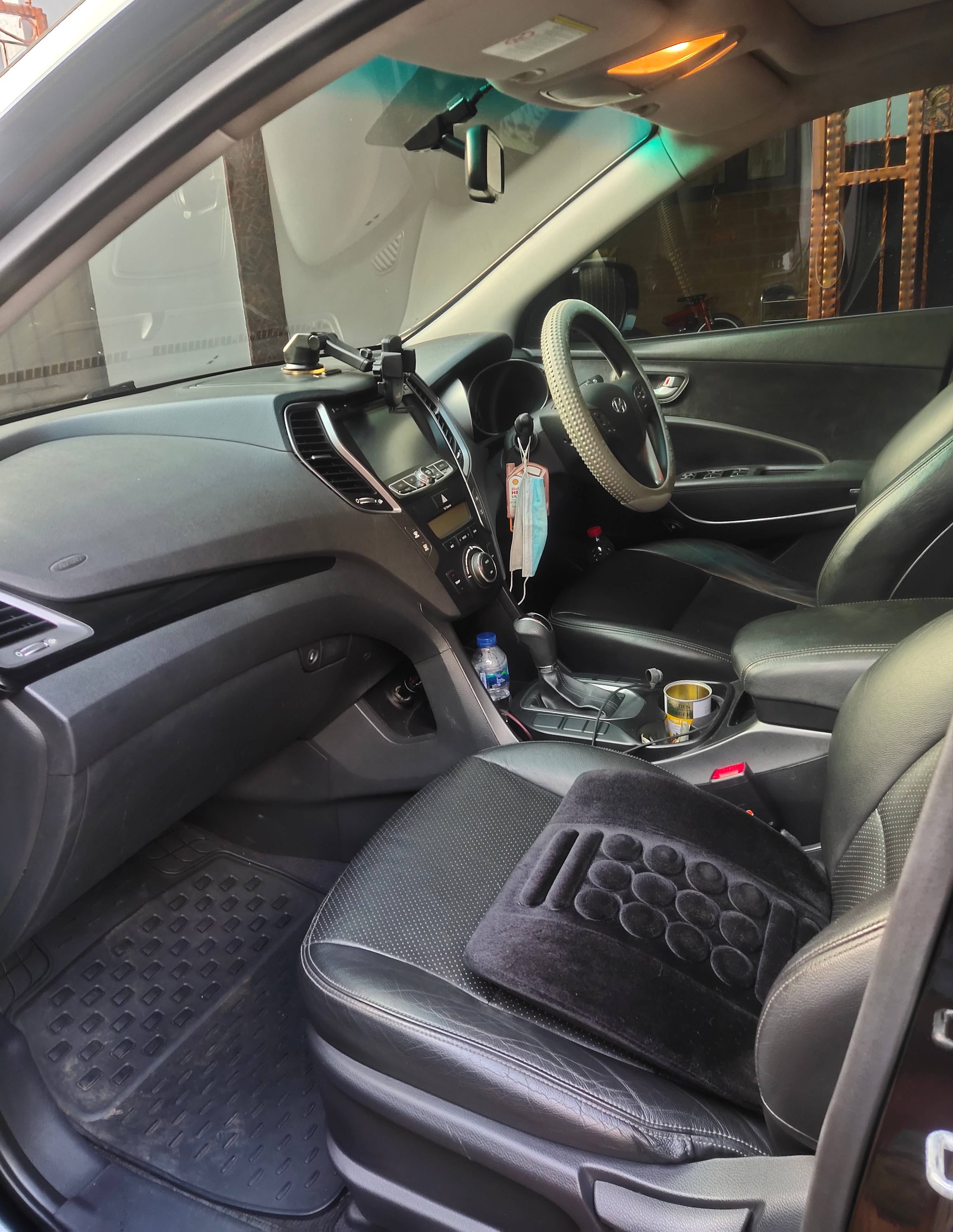 2014 Hyundai Santa Fe 2.2L CRDi XG 2014 Hyundai Santa Fe 2.2L CRDi XG