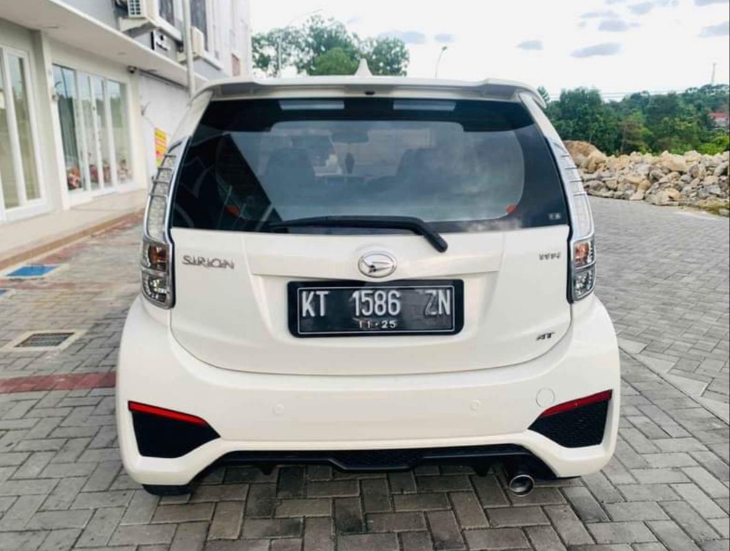 2015 Daihatsu Sirion 1.3L M AT SPORTY 2015 Daihatsu Sirion 1.3L M AT SPORTY