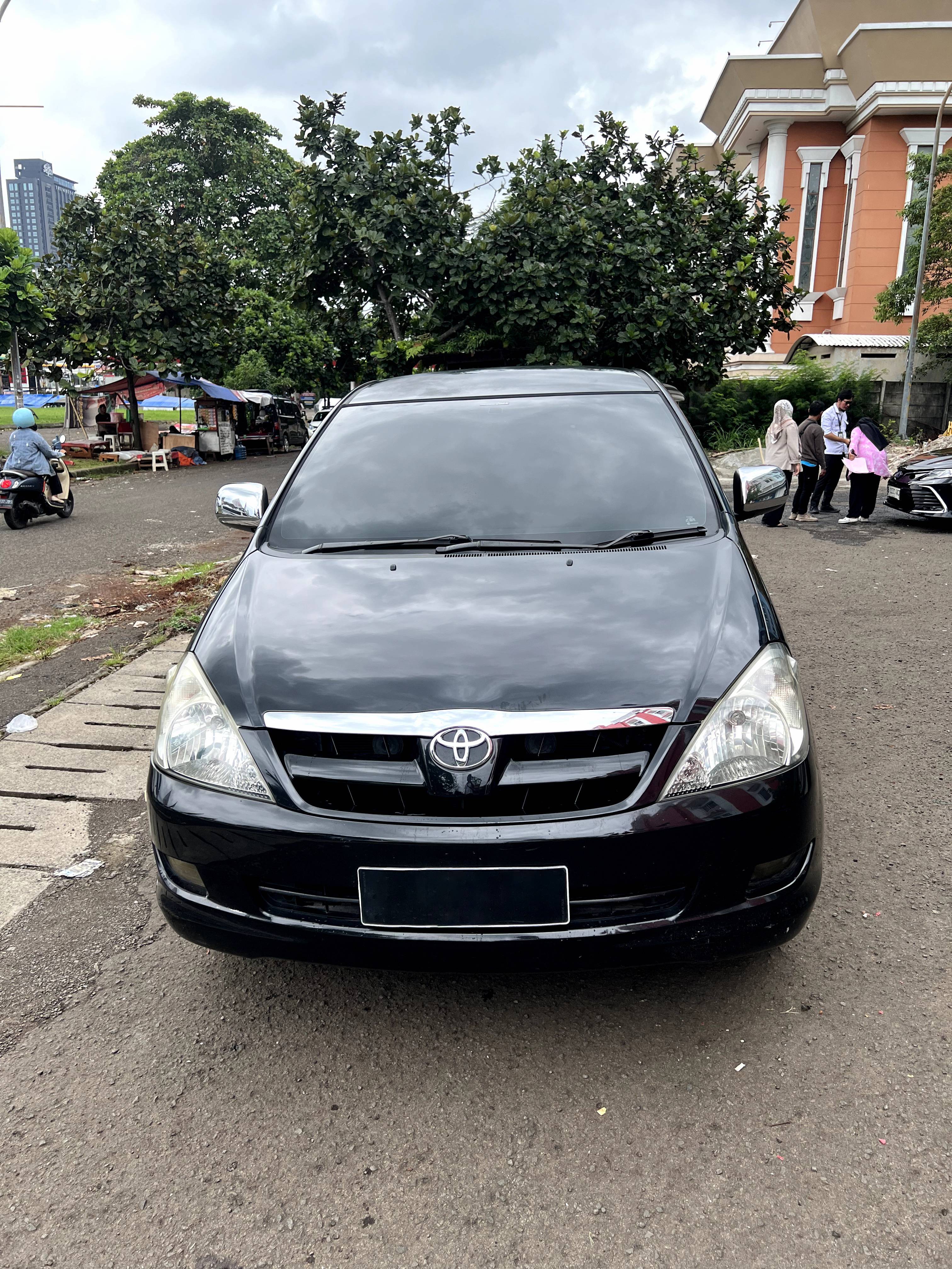 Harga OTR Toyota Kijang Innova Zenix Hybrid EV 2024 Di Tangerang ...