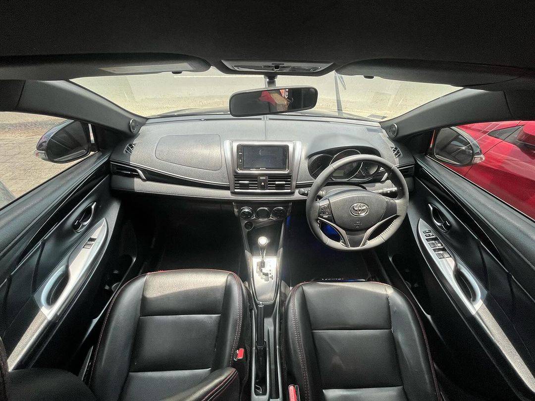 2017 Toyota Yaris Heykers CVT 2017 Toyota Yaris Heykers CVT