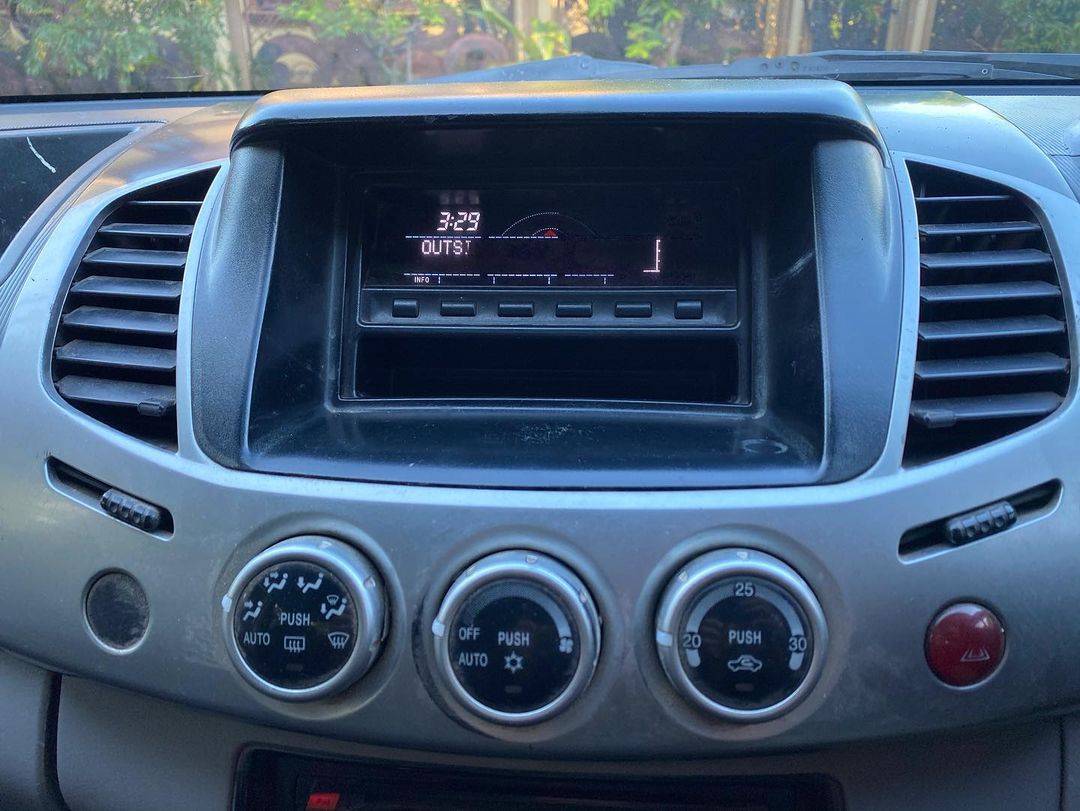 2012 Mitsubishi Strada Triton GLX 2.8 MT 2012 Mitsubishi Strada Triton GLX 2.8 MT