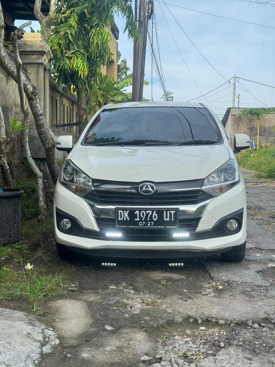 2017 Daihatsu Ayla  2017 Daihatsu Ayla