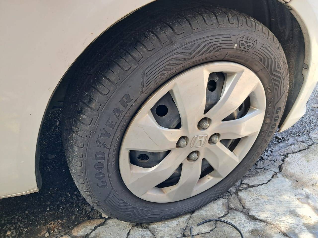 2016 Honda Mobilio S 1.5L MT 2016 Honda Mobilio S 1.5L MT