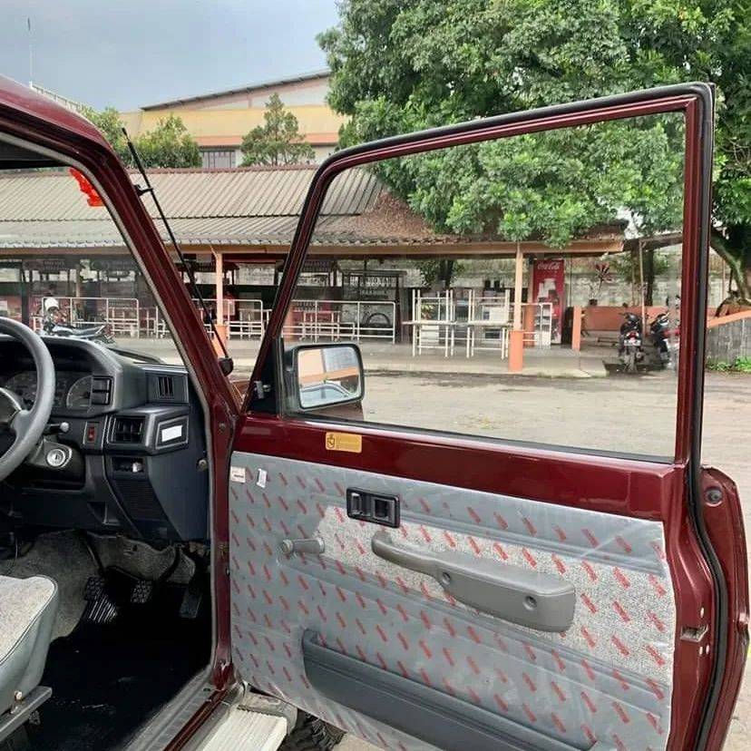 2001 Daihatsu Feroza 2001 Daihatsu Feroza