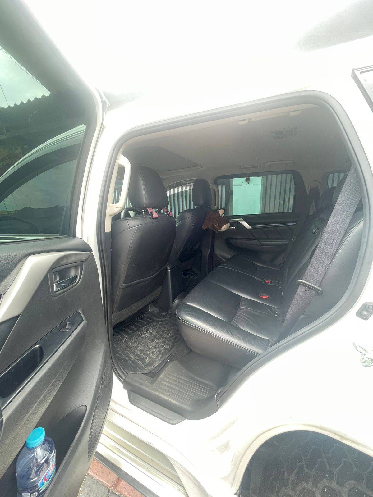 2017 Mitsubishi Pajero Sport Dakar AT 4x2 2017 Mitsubishi Pajero Sport Dakar AT 4x2