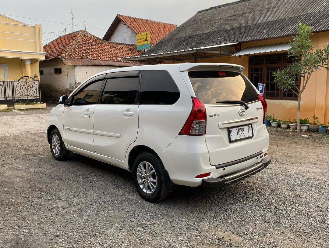 2015 Daihatsu Xenia 1.3 X MT 2015 Daihatsu Xenia 1.3 X MT