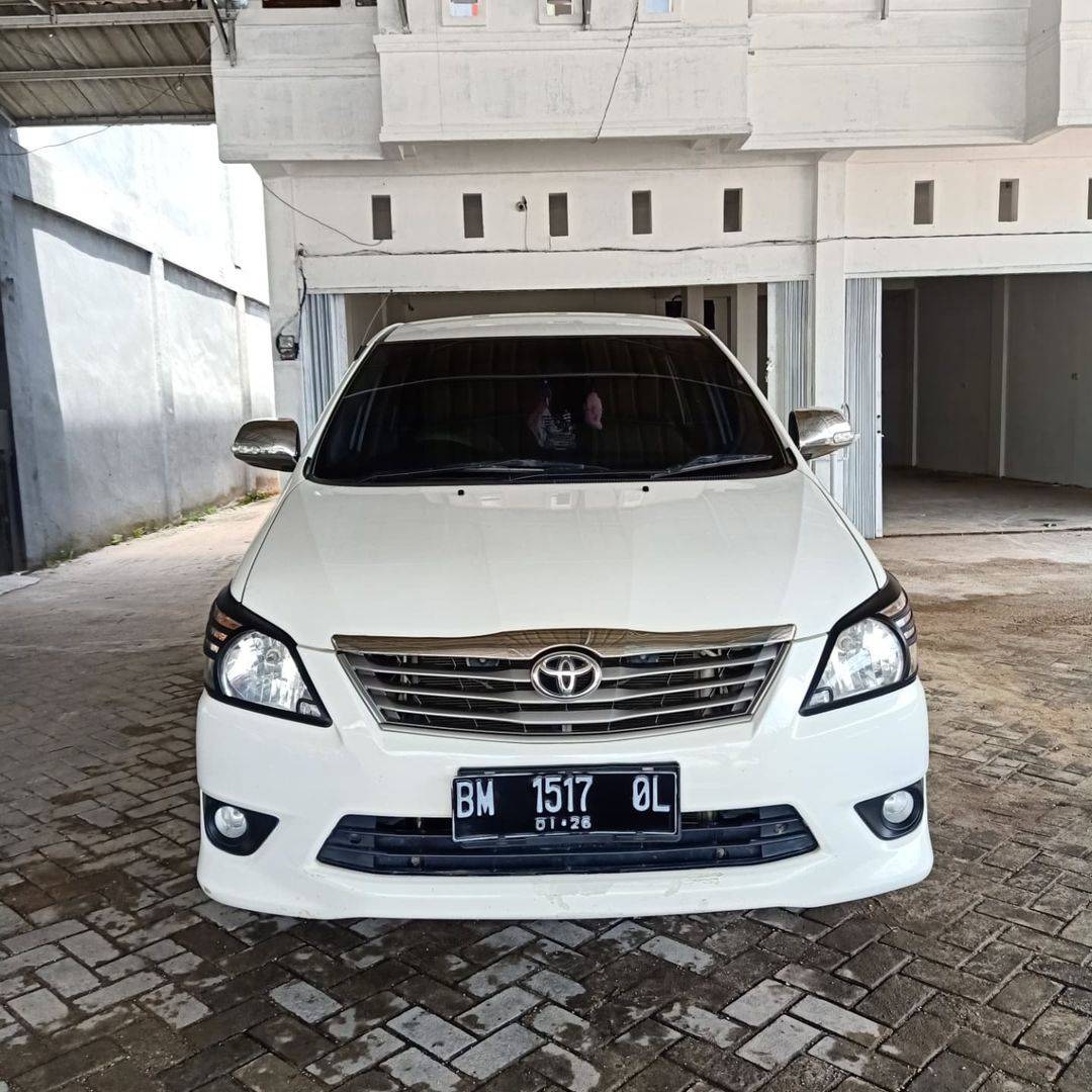 2011 Toyota Kijang Innova 2011 Toyota Kijang Innova