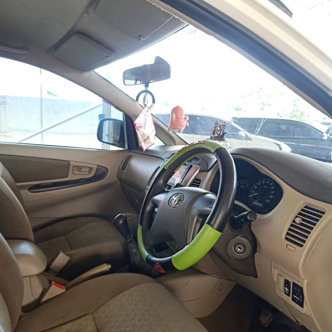 2011 Toyota Kijang Innova 2011 Toyota Kijang Innova