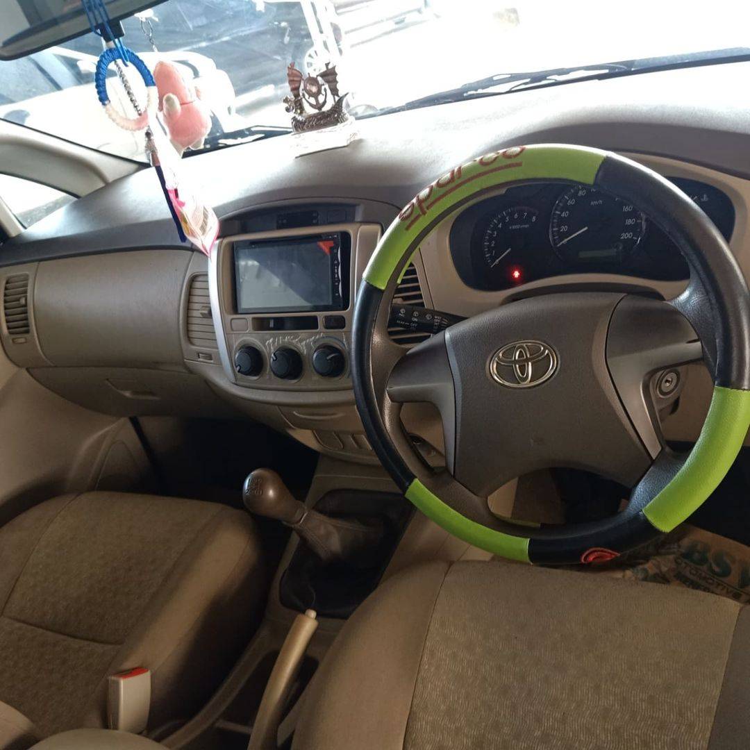 2011 Toyota Kijang Innova 2011 Toyota Kijang Innova