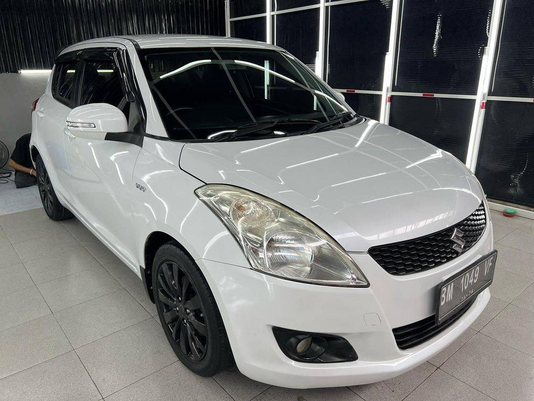2014 Suzuki Swift Bekas 2014 Suzuki Swift Bekas