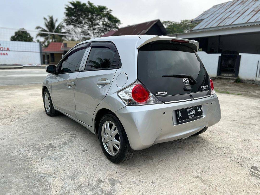 2015 Honda Brio E 1.3L M/T 2015 Honda Brio E 1.3L M/T