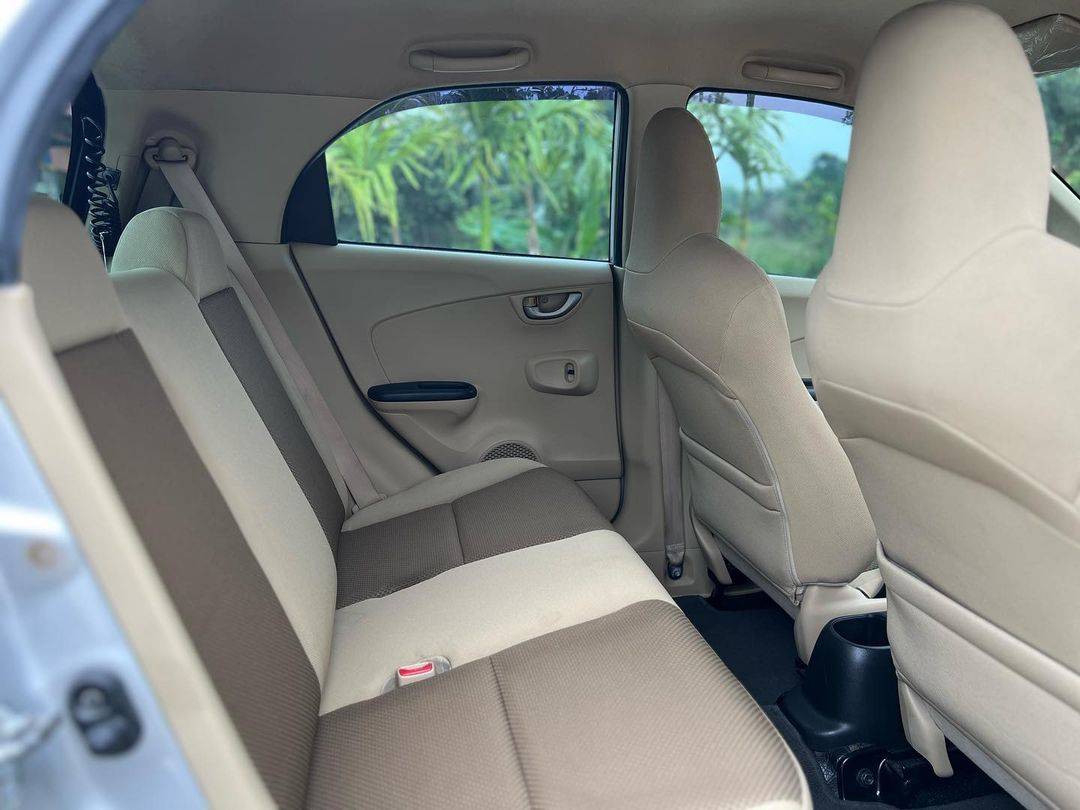 2015 Honda Brio E 1.3L M/T 2015 Honda Brio E 1.3L M/T