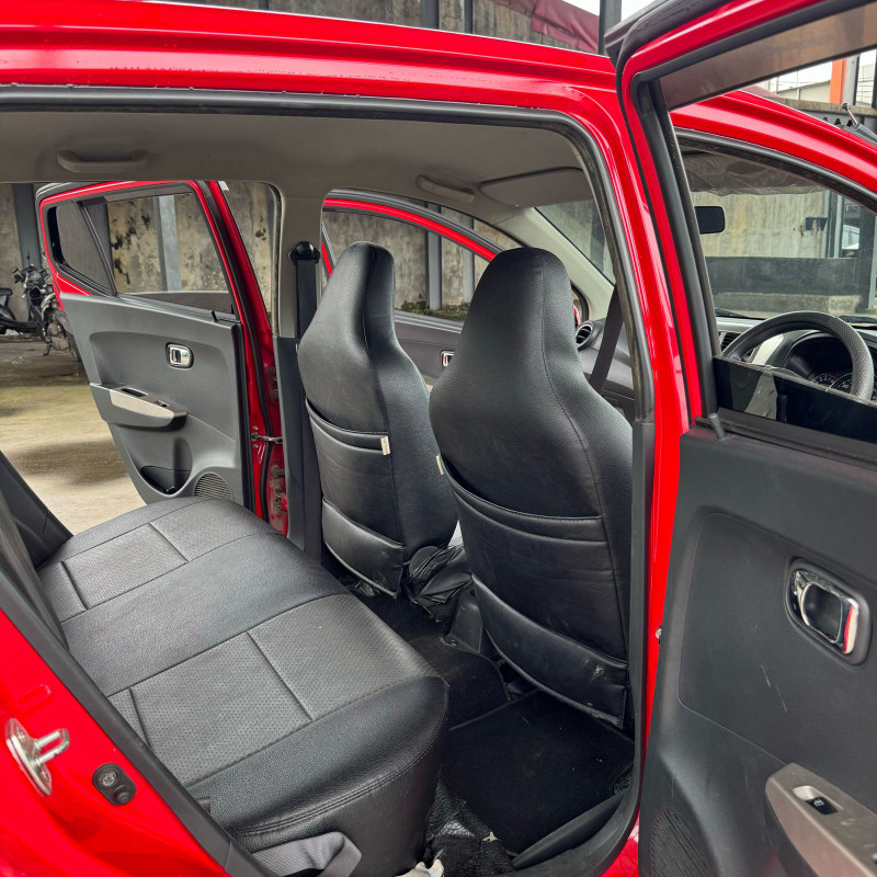 2016 Daihatsu Ayla  2016 Daihatsu Ayla