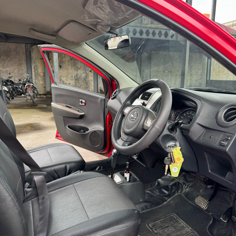 2016 Daihatsu Ayla  2016 Daihatsu Ayla