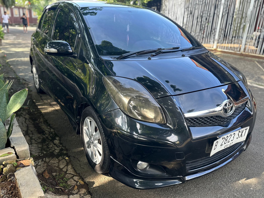 2010 Toyota Yaris 2010 Toyota Yaris