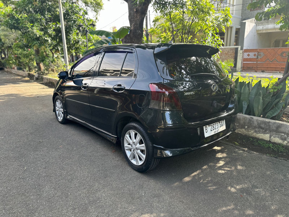 2010 Toyota Yaris 2010 Toyota Yaris