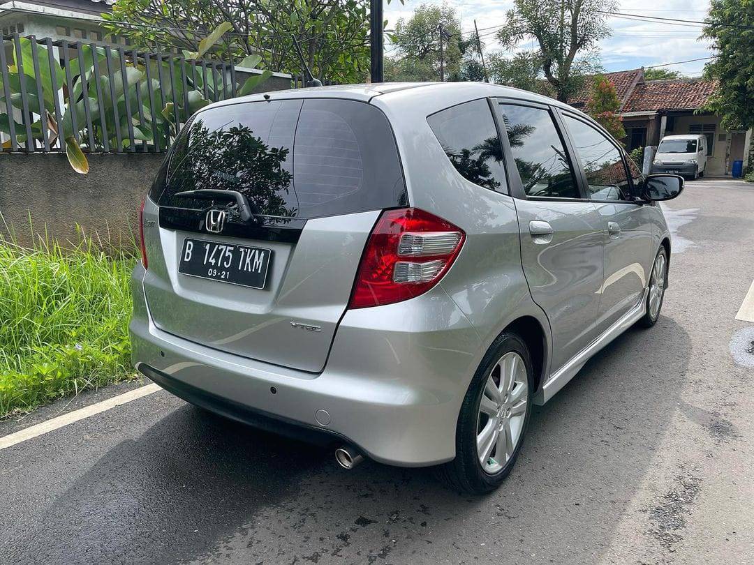 2010 Honda Jazz  1.5L RS MT 2010 Honda Jazz  1.5L RS MT