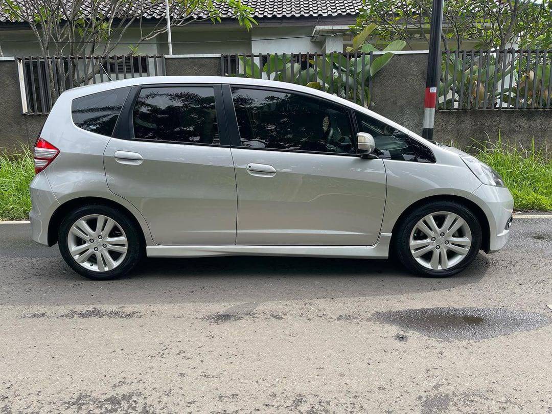 2010 Honda Jazz  1.5L RS MT 2010 Honda Jazz  1.5L RS MT