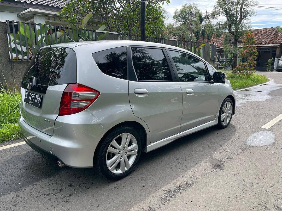 2010 Honda Jazz  1.5L RS MT 2010 Honda Jazz  1.5L RS MT
