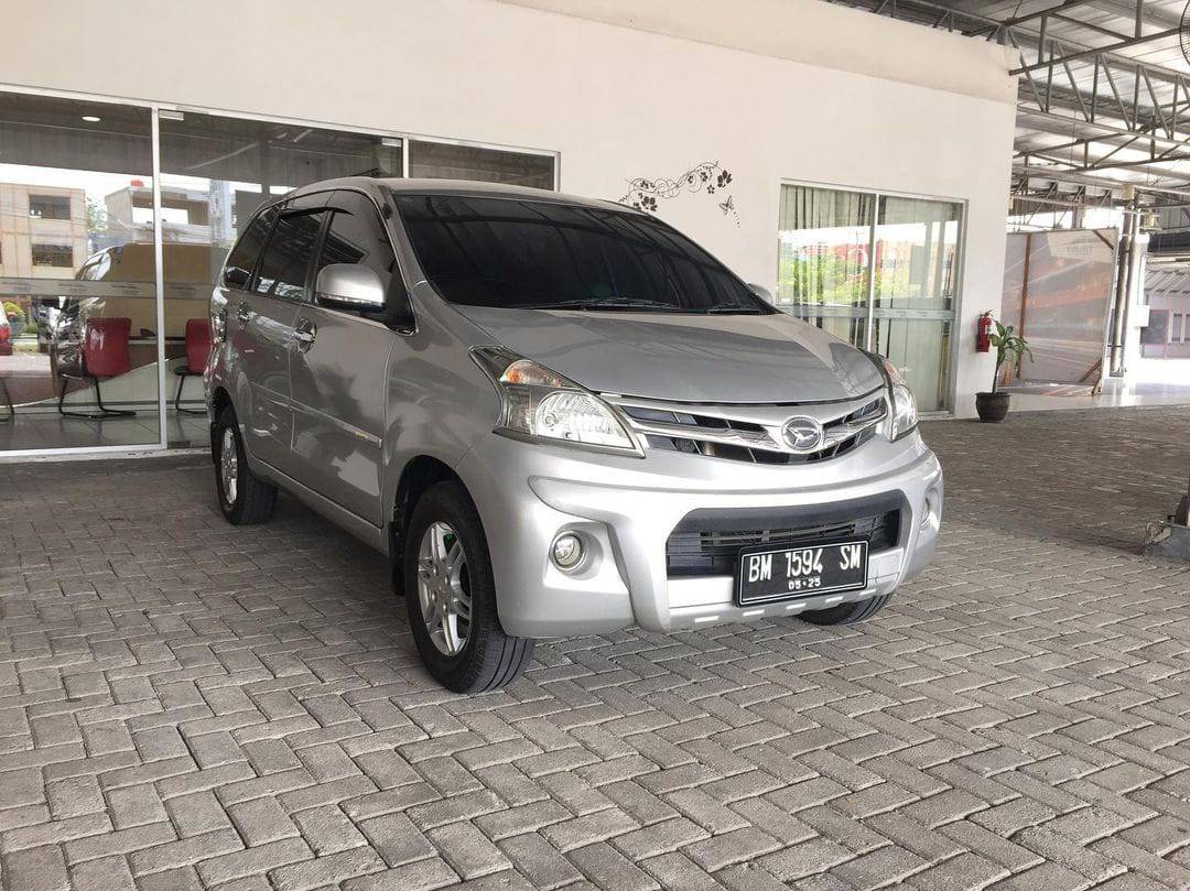 2015 Daihatsu Xenia 1.5 R MT 2015 Daihatsu Xenia 1.5 R MT