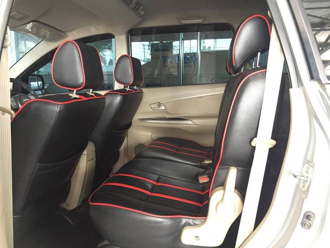 2015 Daihatsu Xenia 1.5 R MT 2015 Daihatsu Xenia 1.5 R MT