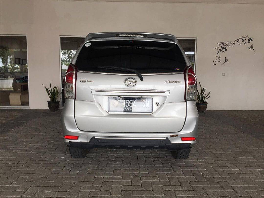 2015 Daihatsu Xenia 1.5 R MT 2015 Daihatsu Xenia 1.5 R MT