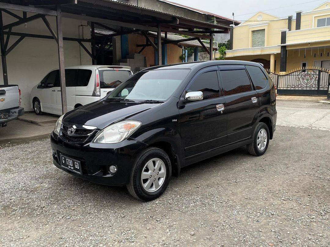 2010 Toyota Avanza VVT-I G 1.3L MT 2010 Toyota Avanza VVT-I G 1.3L MT