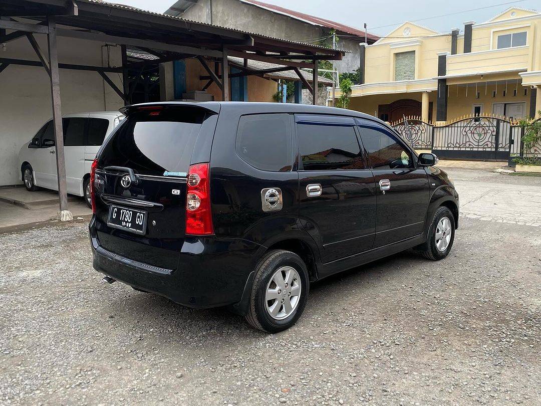 2010 Toyota Avanza VVT-I G 1.3L MT 2010 Toyota Avanza VVT-I G 1.3L MT
