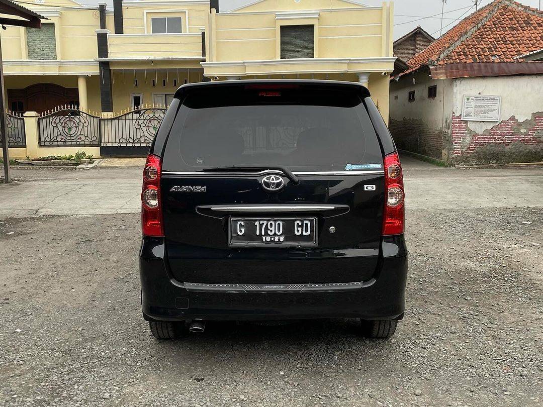 2010 Toyota Avanza VVT-I G 1.3L MT 2010 Toyota Avanza VVT-I G 1.3L MT