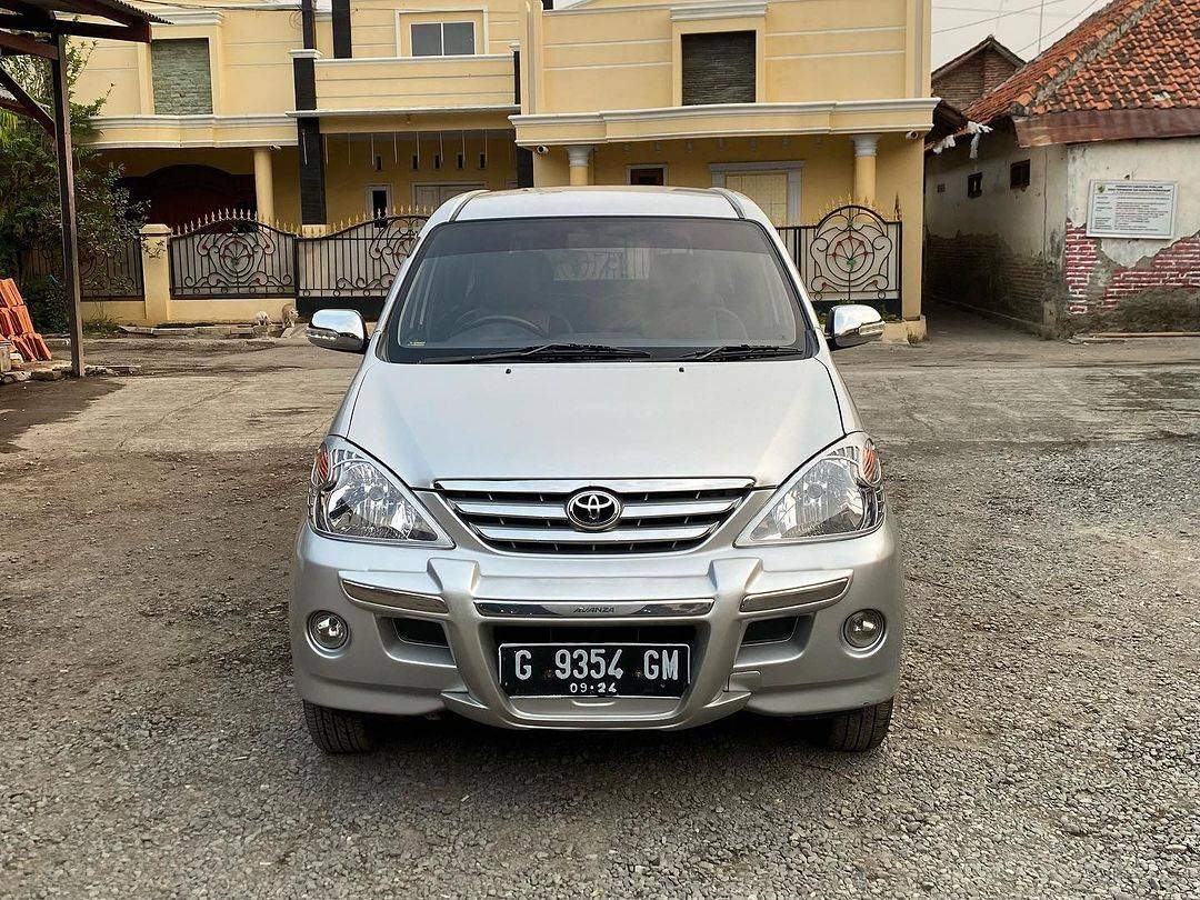 2004 Toyota Avanza G 1.3L MT Bekas 2004 Toyota Avanza G 1.3L MT Bekas