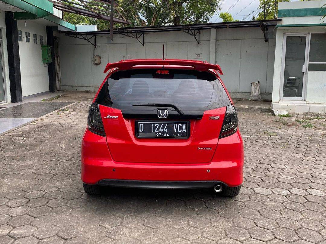2009 Honda Jazz  1.5L RS AT 2009 Honda Jazz  1.5L RS AT