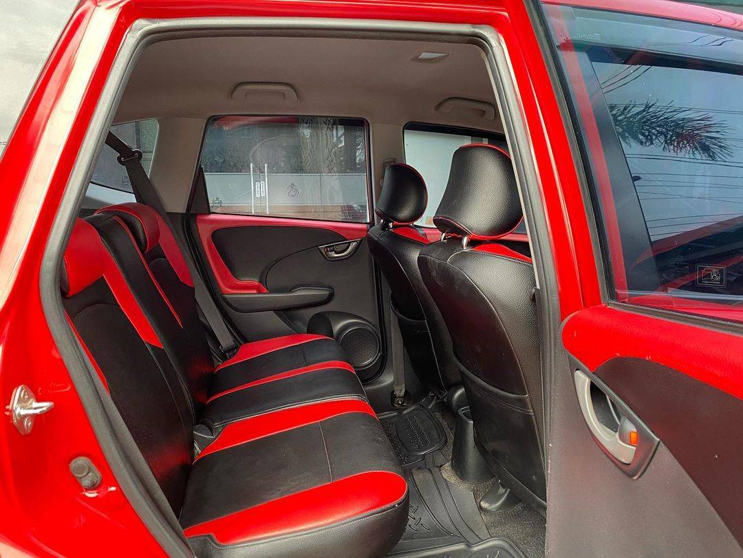 2009 Honda Jazz  1.5L RS AT 2009 Honda Jazz  1.5L RS AT