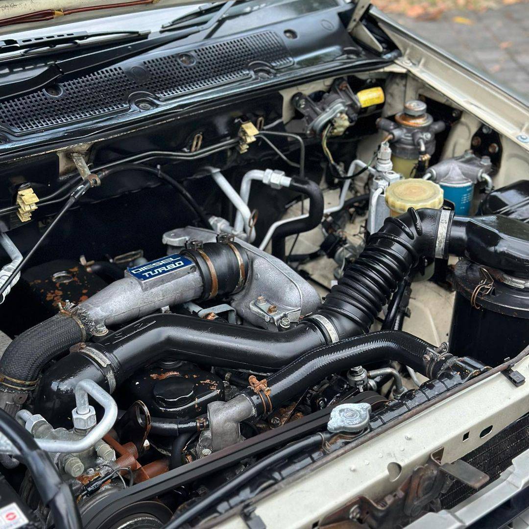 2002 Isuzu Panther  HiGrade 2002 Isuzu Panther  HiGrade