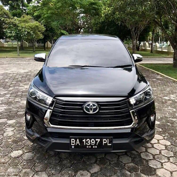 2021 Toyota Kijang Innova 2.4L Venturer AT Bekas