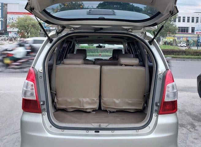 2011 Toyota Kijang Innova 2.5 G MT DIESEL 2011 Toyota Kijang Innova 2.5 G MT DIESEL