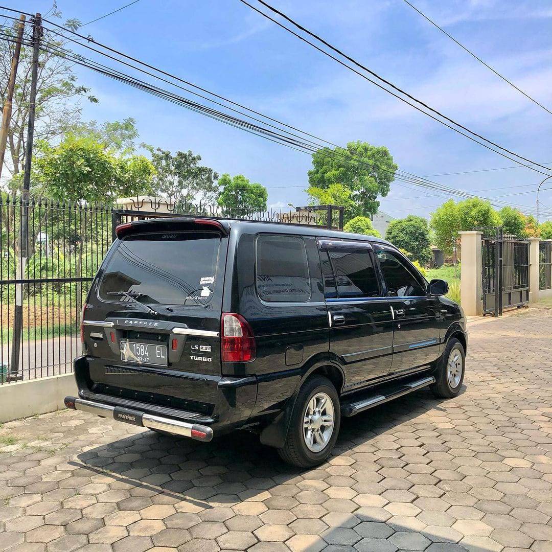 2009 Isuzu Panther LS 2.5L MT 2009 Isuzu Panther LS 2.5L MT