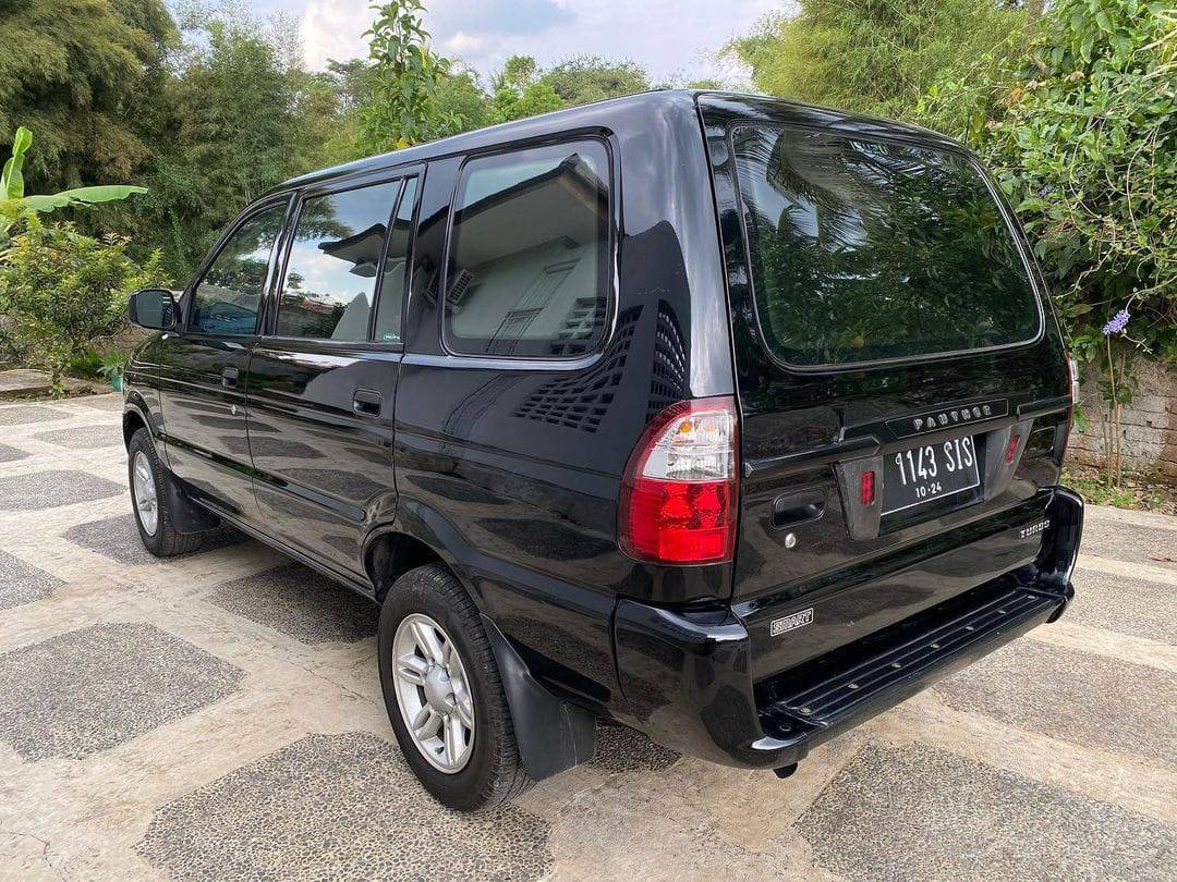 2012 Isuzu Panther LM Smart Turbo 2012 Isuzu Panther LM Smart Turbo